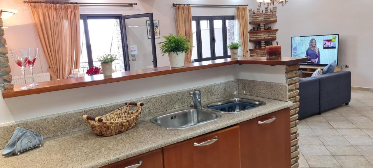 'The Seagull' Traditional Cottage Nea Makri Luaran gambar